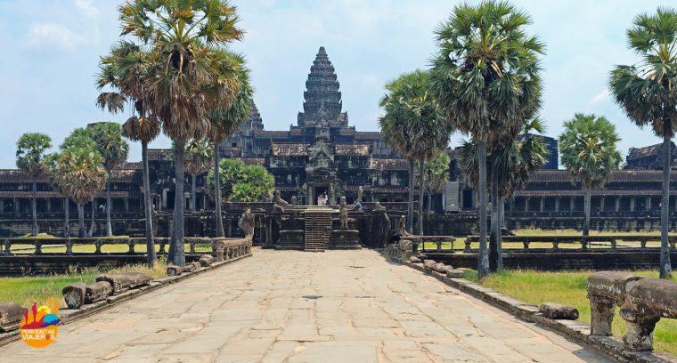 Angkor Wat, Siem Reap, Camboya by Motorola Edge 50 Ultra