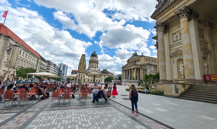 Plaza de las dos Iglesias, la Gendarmenmarkt, Berlin, Alemania